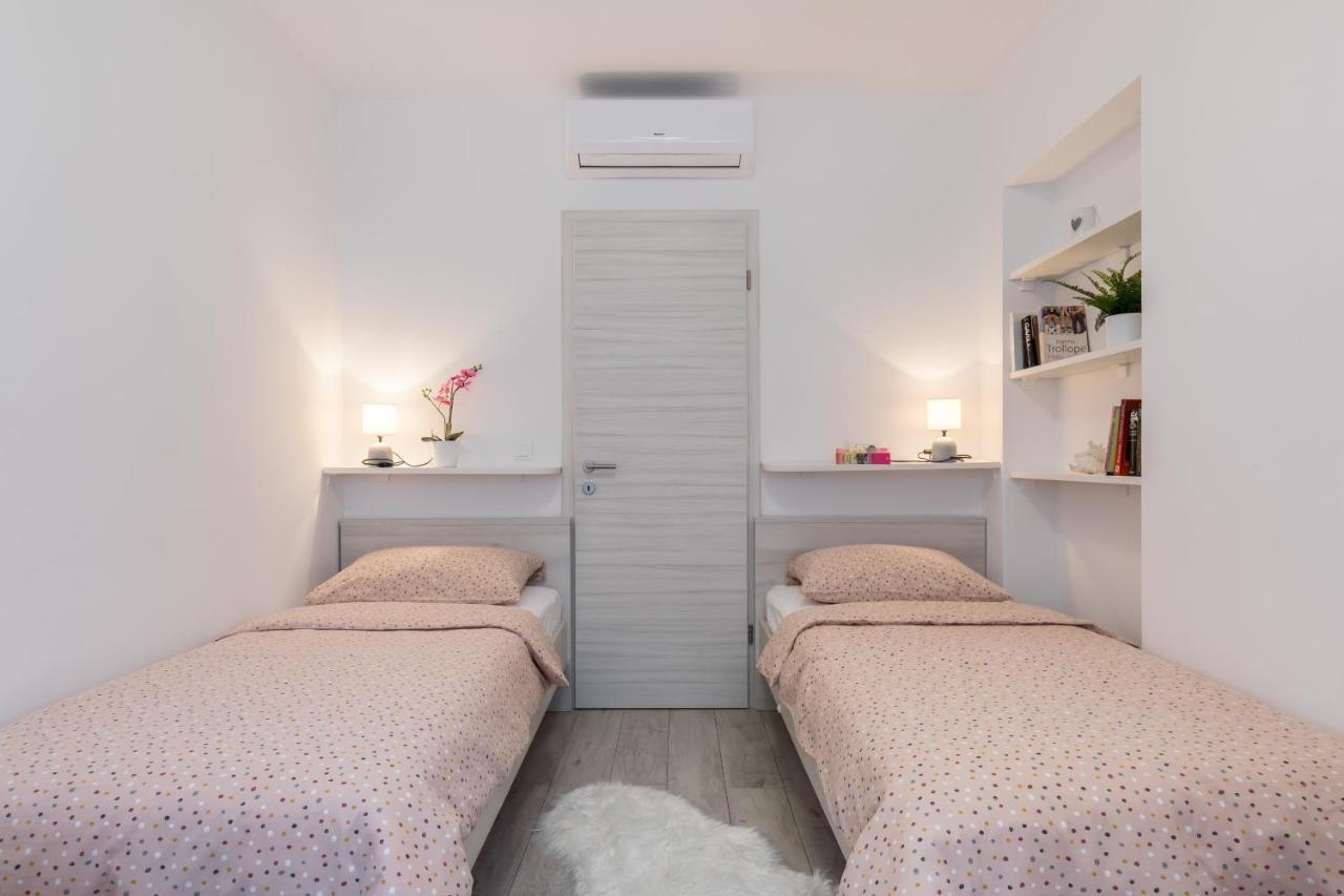 Apartment Pearl Of Spalato Esterno foto