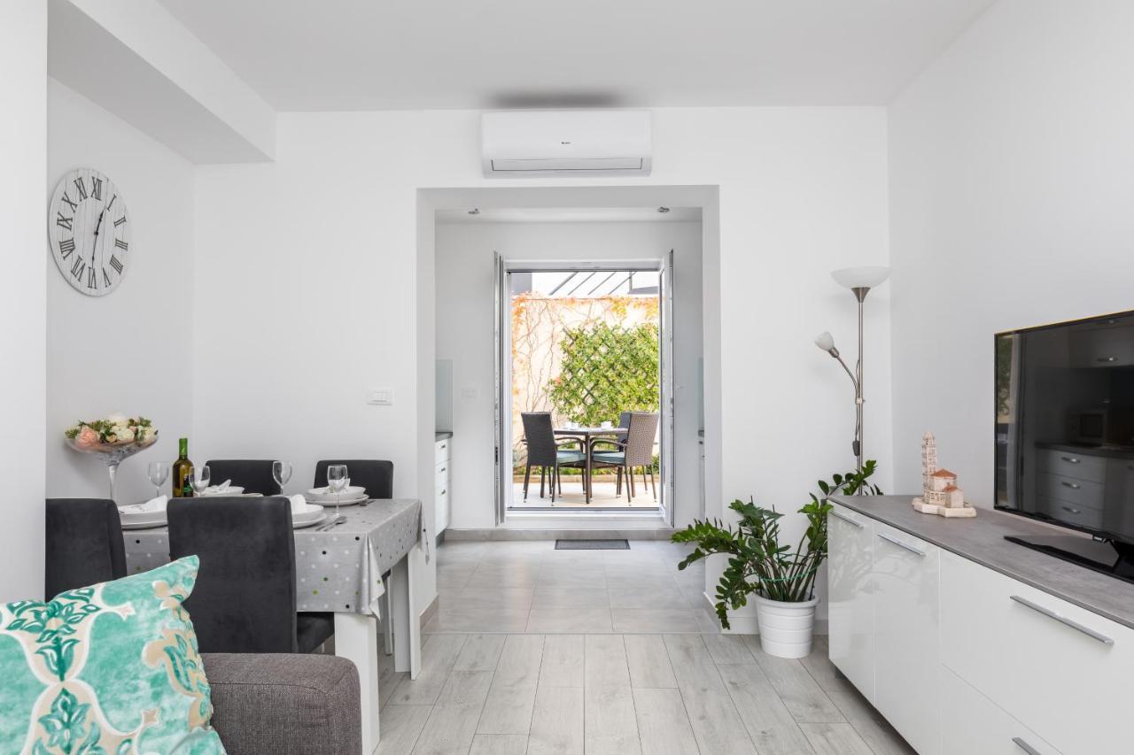 Apartment Pearl Of Spalato Esterno foto